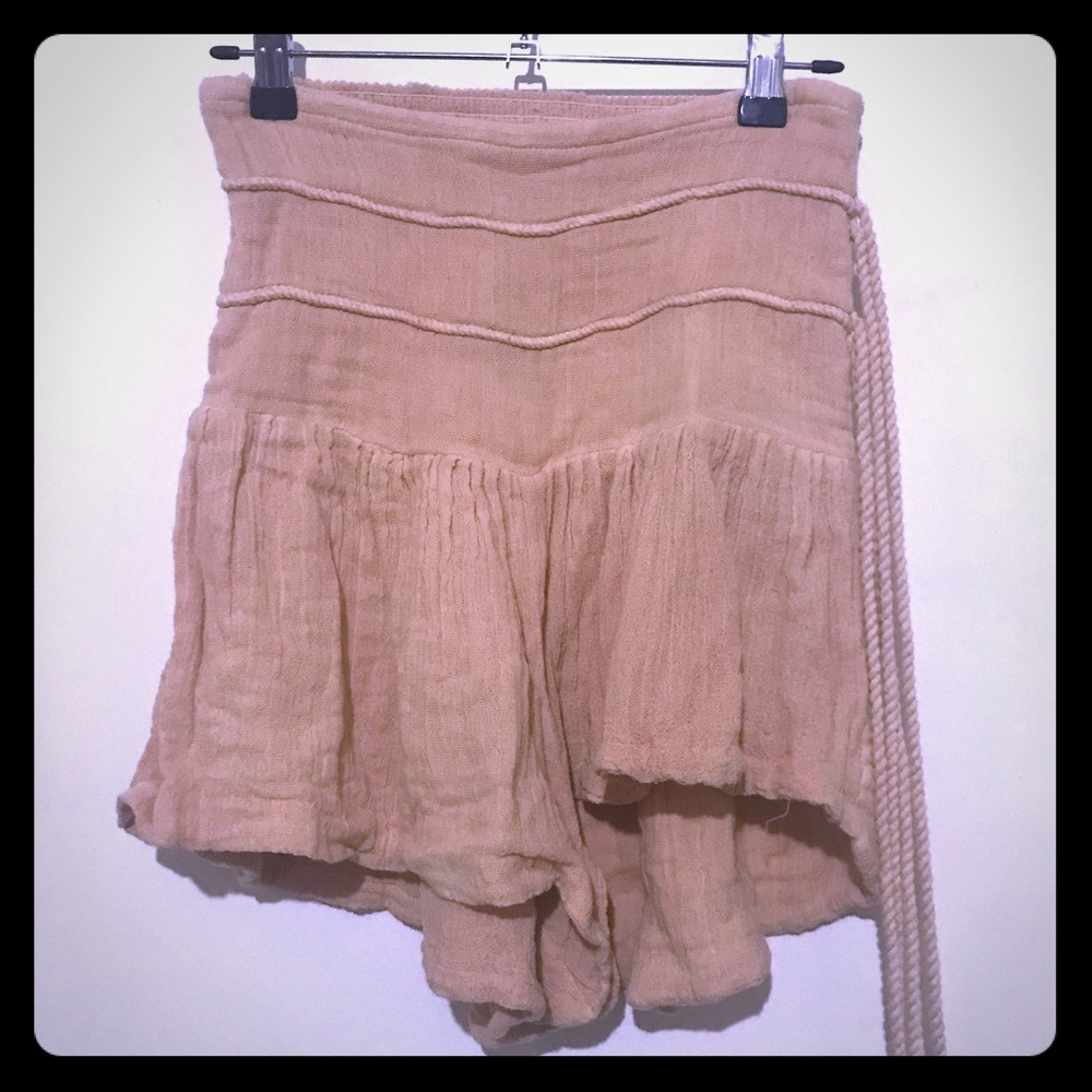 Jen’s Pirate Booty peach Linen High-Waisted shorts